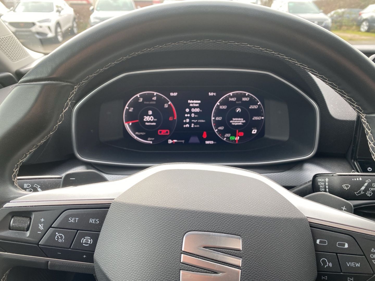 Fahrzeugabbildung SEAT Leon Sportstourer Style Navi Digitales Cockpit L