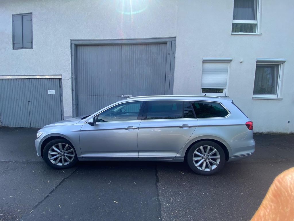 Image of Volkswagen Passat Variant