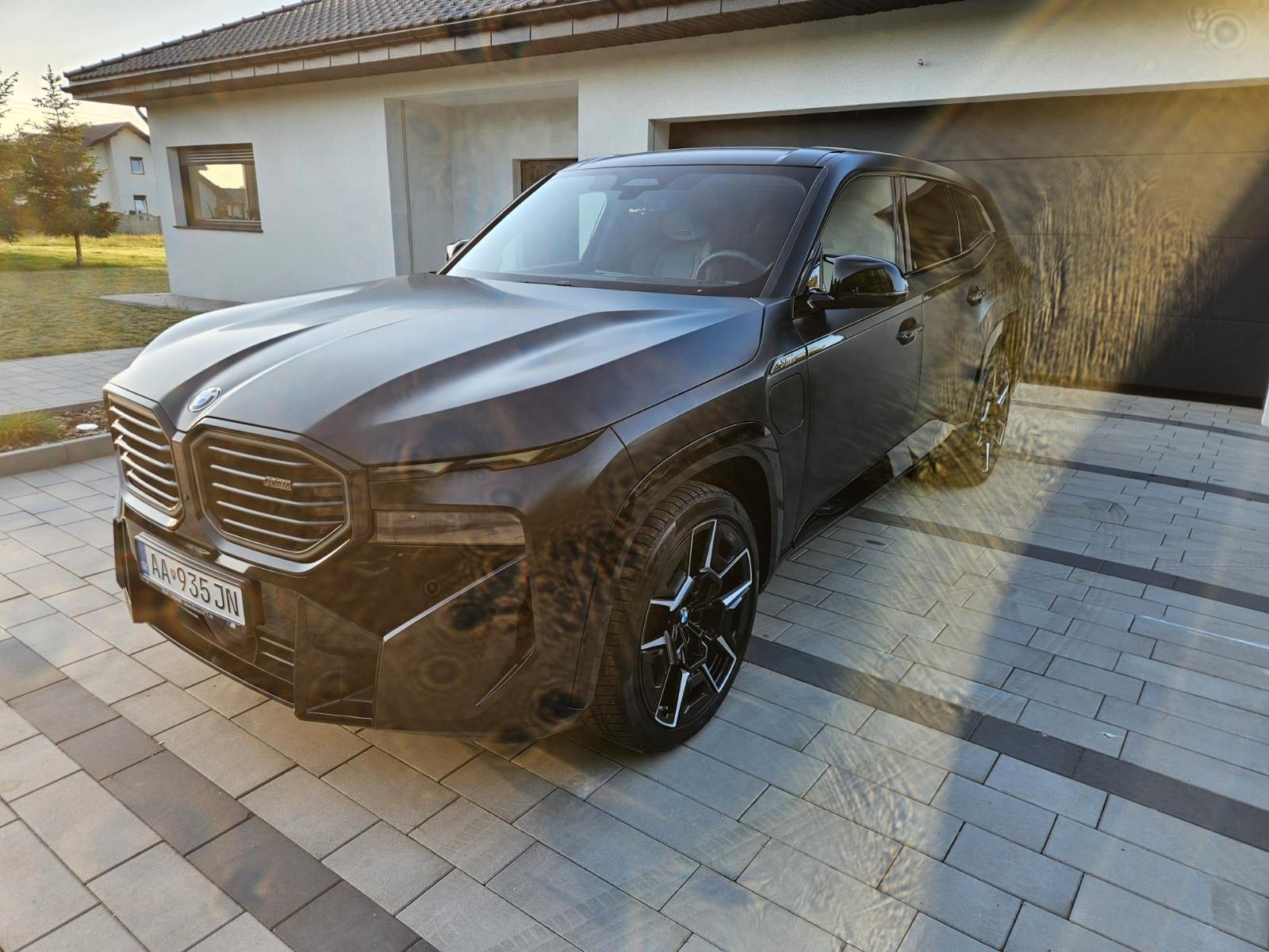 BMW XM individual 480kw A8
