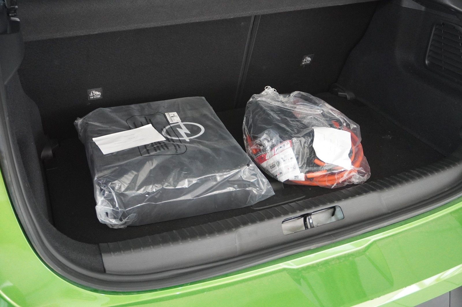 Fahrzeugabbildung Opel Mokka-e ELEGANCE 3-PHASIG NAVI/LED/KAMERA/DAB+