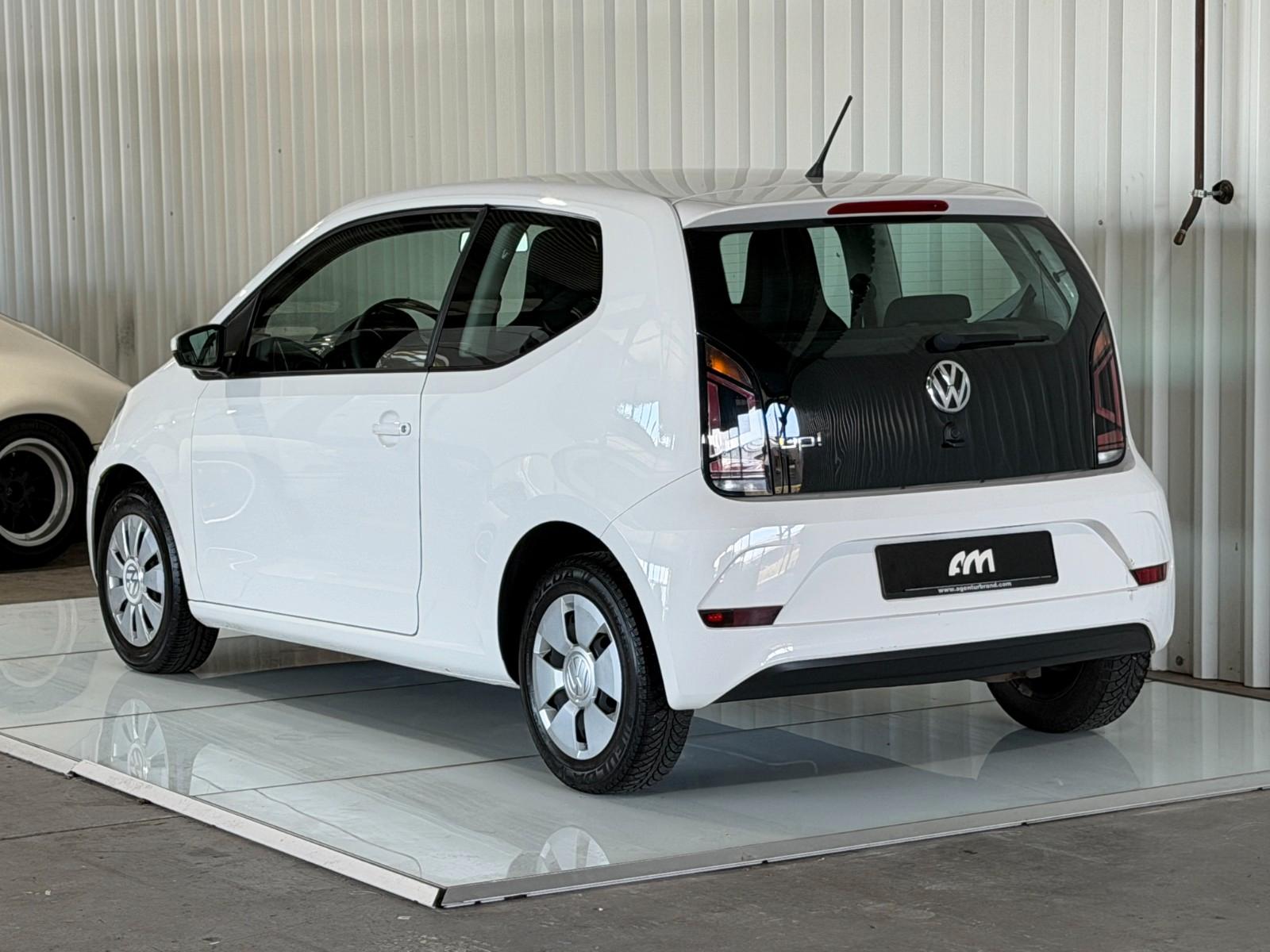 Volkswagen up! move up!