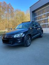 Volkswagen Tiguan 2.0 TDI DSG 4MOT BMot R Line Sport   - Volkswagen Tiguan aus 2011: R Line