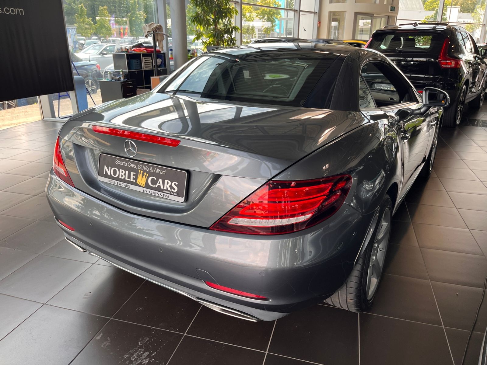 Fahrzeugabbildung Mercedes-Benz SLC 200 LEDER NAVI ALU