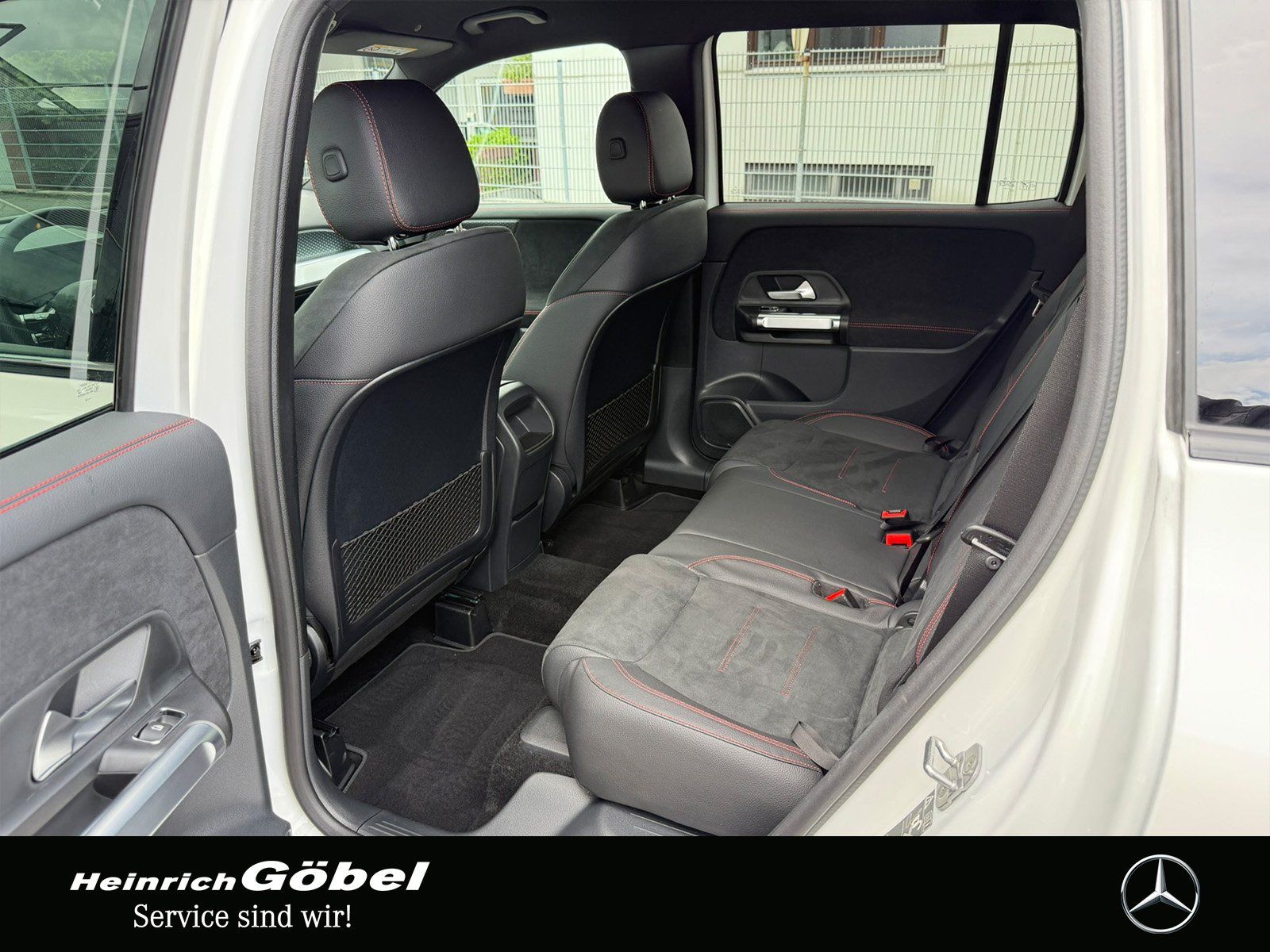 Fahrzeugabbildung Mercedes-Benz GLB 200 AMG-ADV+ NP KAM KLG-KP TW SPA LED AMB