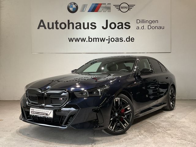 Fahrzeugeinzelansicht 22 BMW i5 M60 xDrive Sitzbelüftung vorn, Glasdach, Limo