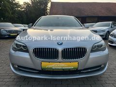 BMW 520d Luxury-Line Automatik*HUD*Leder*S-Dach*VOLL