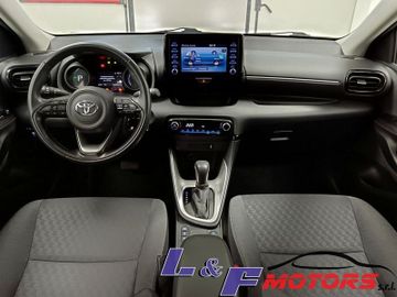 Toyota Yaris - 10
