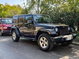 Jeep Wrangler 3.6l V6 Unlimited Sahara Automatik ... - Jeep Wrangler aus 2013: Unlimited