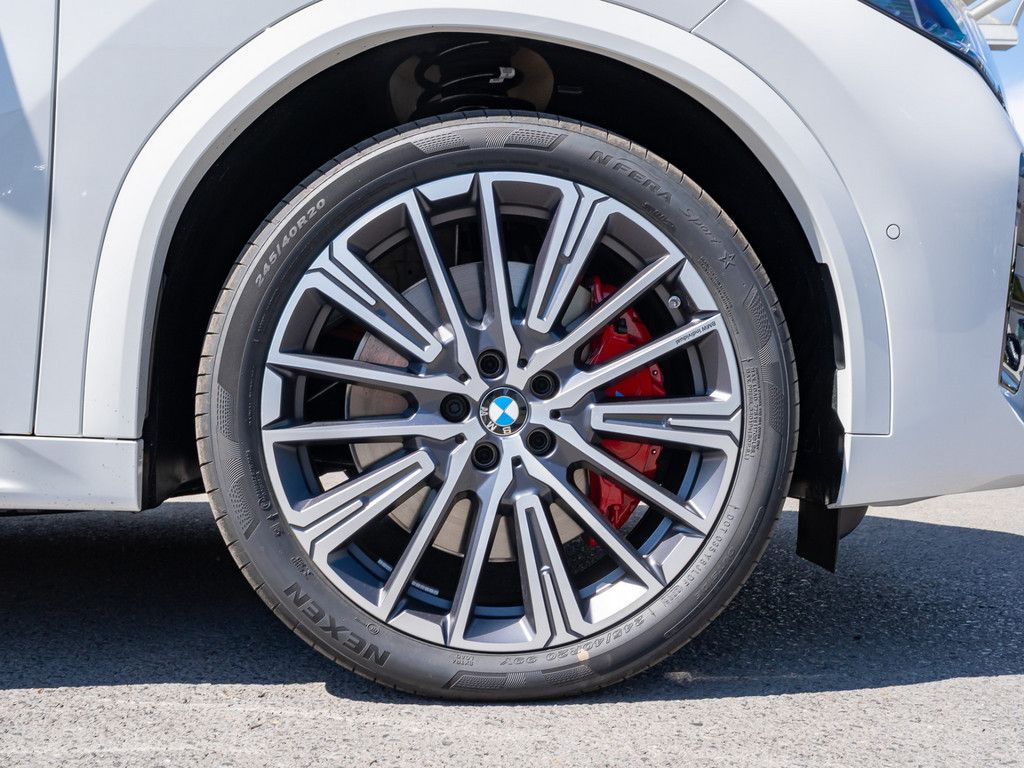 BMW iX2 - Bild 8