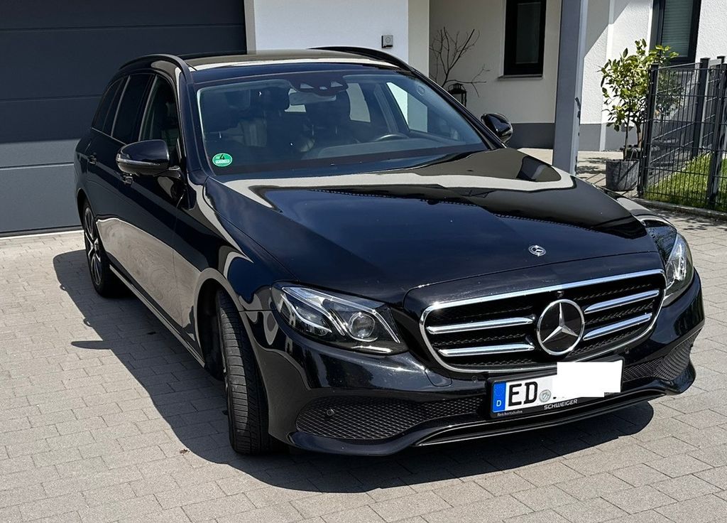 Mercedes-Benz E 300
