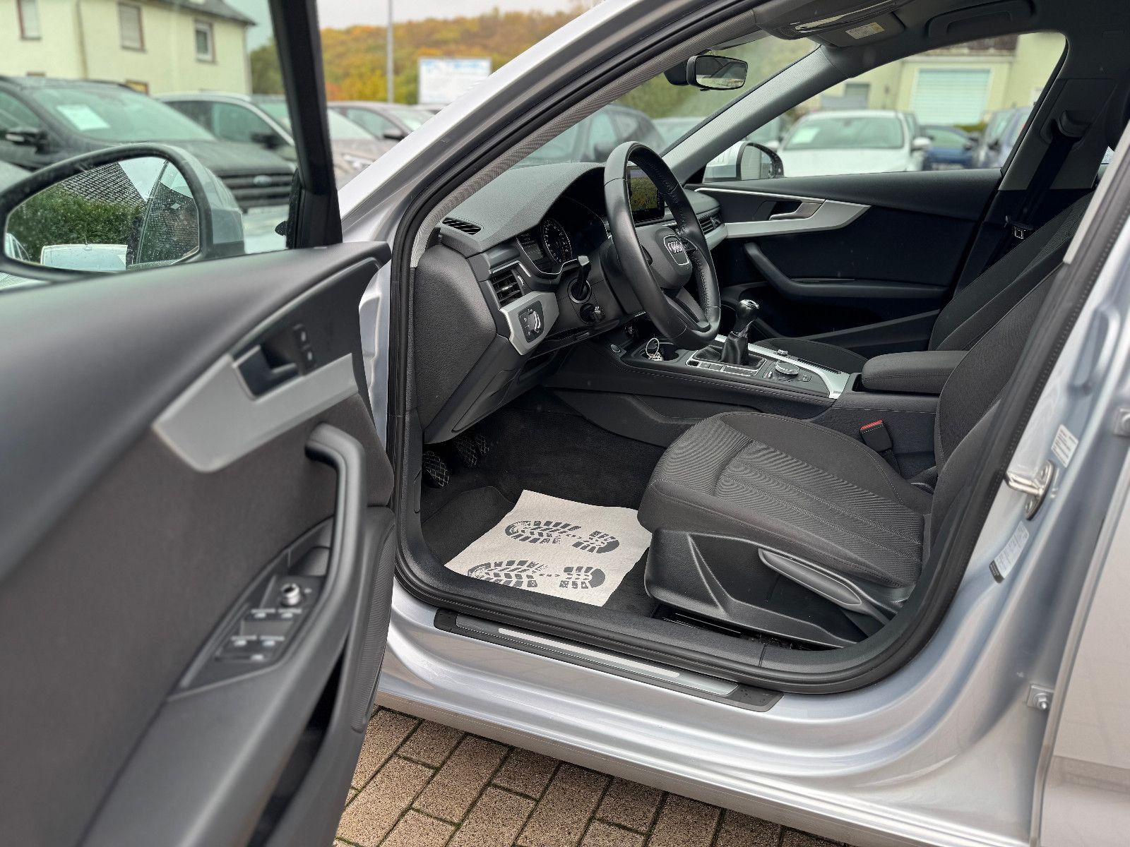 AUDI A4, 2018, Benzin, 150 PS