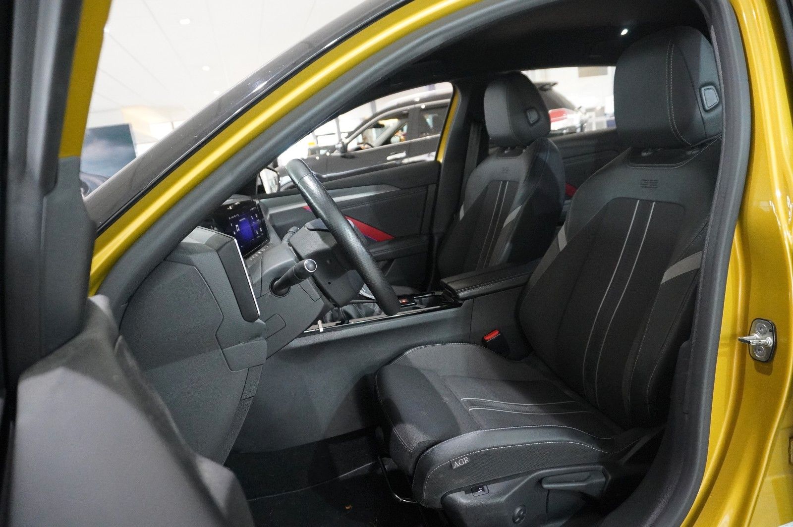 Fahrzeugabbildung Opel Astra L Lim. 1.2T GS SPORT NAVI/LED/360°/VIRT/SH