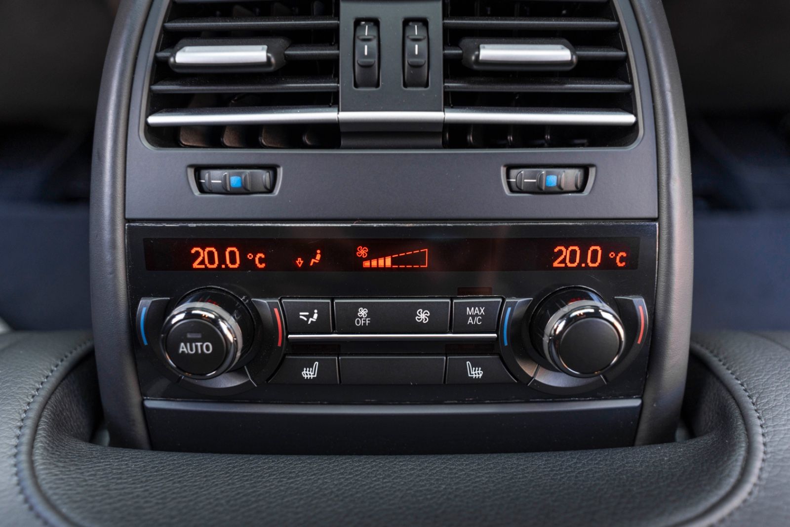 Fahrzeugabbildung BMW 640i xDrive GC M-SPORTPAKET HUD LED H&K