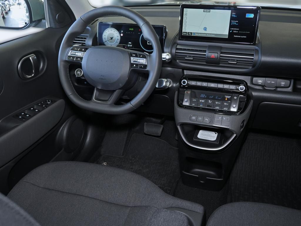 Fahrzeugabbildung Hyundai INSTER EV TREND Effizienz-Paket Dachreling