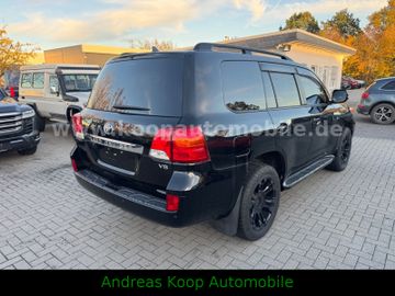 Toyota Land Cruiser - 3