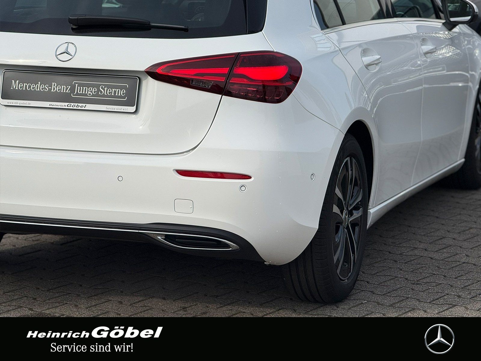 Fahrzeugabbildung Mercedes-Benz A 180 Progressive*KAMERA*LED*SPURHALTE*LENKRADHE