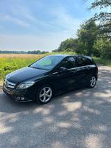 Mercedes-Benz Mercedes Benz B Klasse B180 - Mercedes-Benz B 180 in Magdeburg