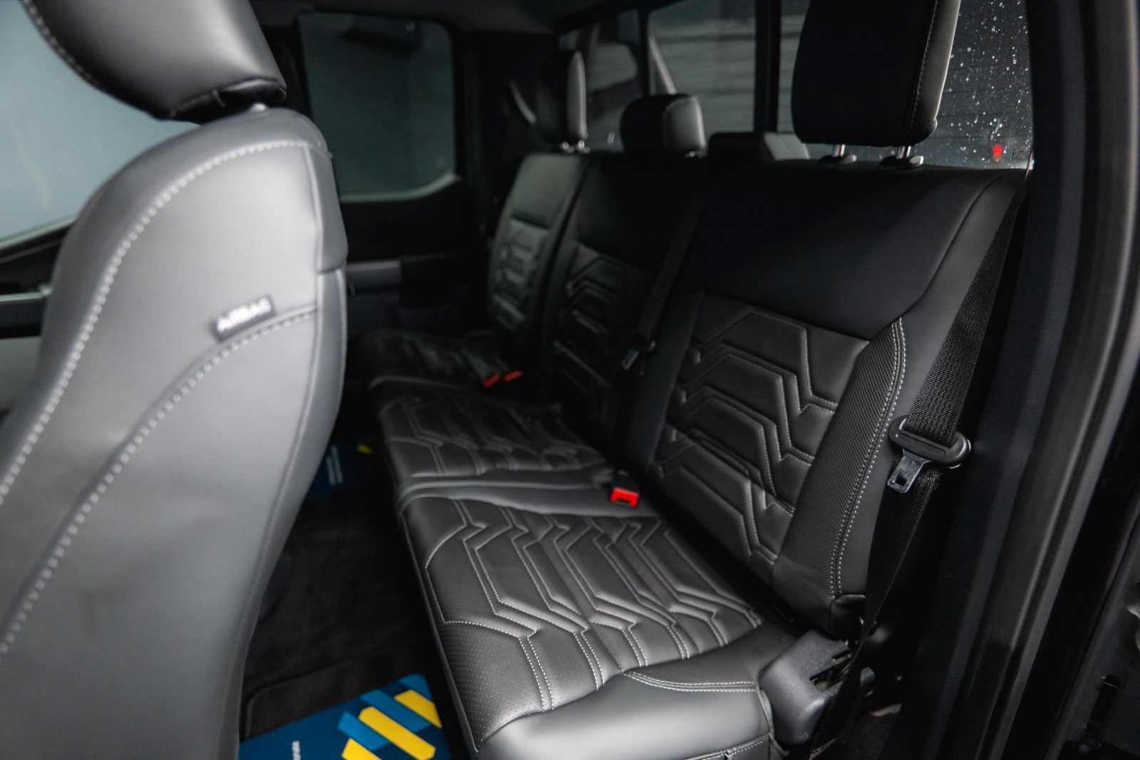 Fahrzeugabbildung Ford F150 5.0L V8 4x4 Offroad SuperCab RAPTOR 19%
