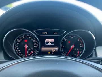Mercedes CLA 200 Shooting Brake - 5