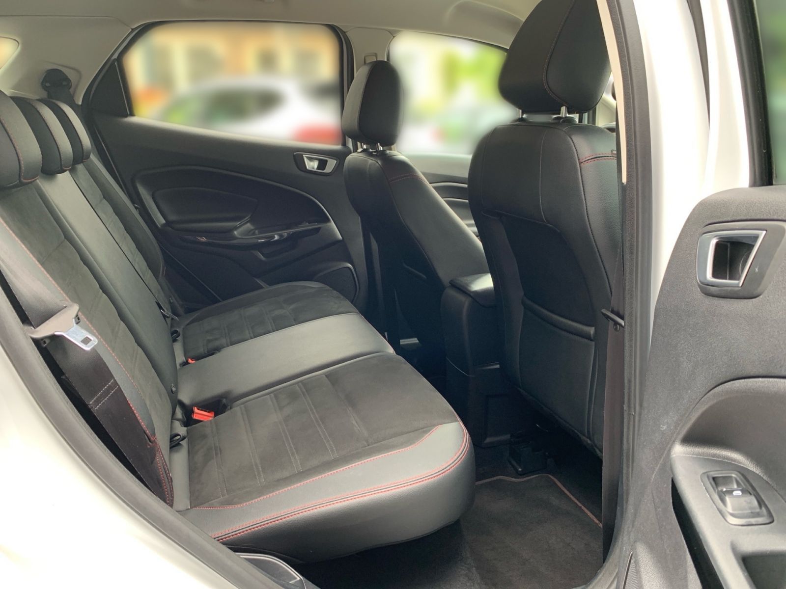 Fahrzeugabbildung Ford EcoSport 1.0 EcoBoost Automatik ST-Line Start/St
