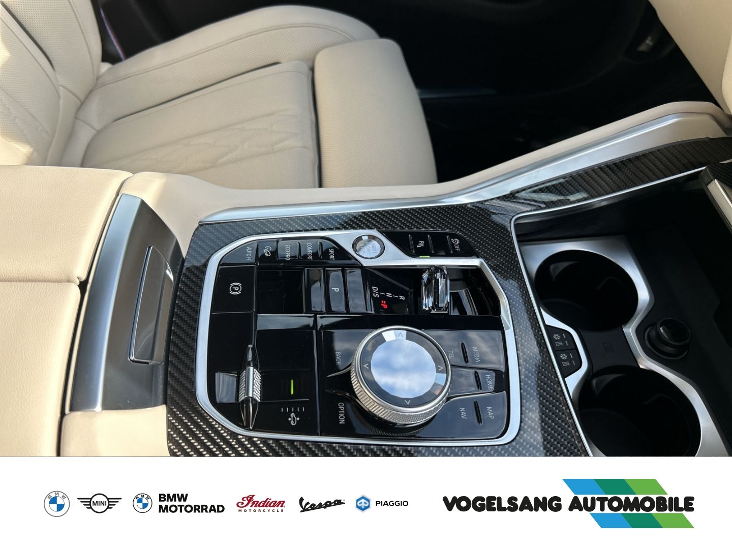 Fahrzeugabbildung BMW X6 xDrive 40 d M Sport Pro Luftfederung AD Nivea