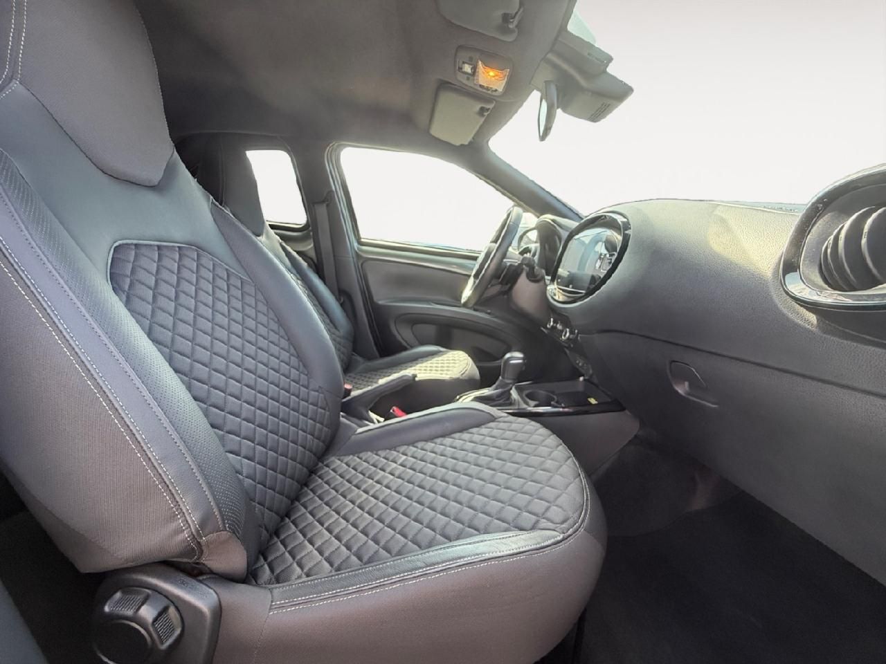 Fahrzeugabbildung Toyota Aygo X Explore