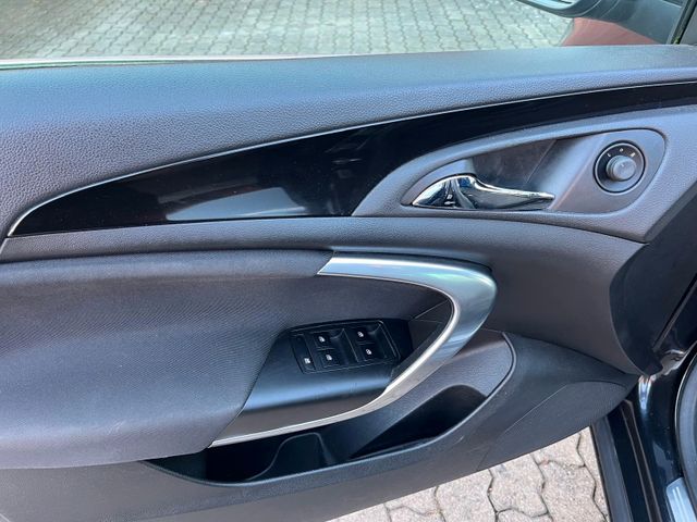 Opel Insignia A Sports Tourer Sport*TÜV/AU NEU* Bild 10