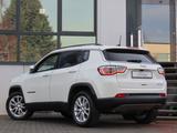 Jeep Compass 1.3 T-GDI I4 Autom. Leder PDC Kamera - Jeep Compass mit Benzin-Antrieb: Automatik