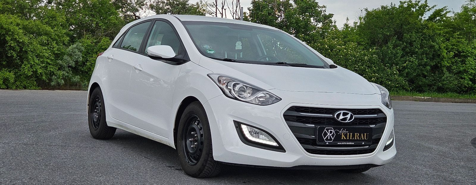 HYUNDAI i30 blue Euro 6 Alufelgen 8-fach bereift