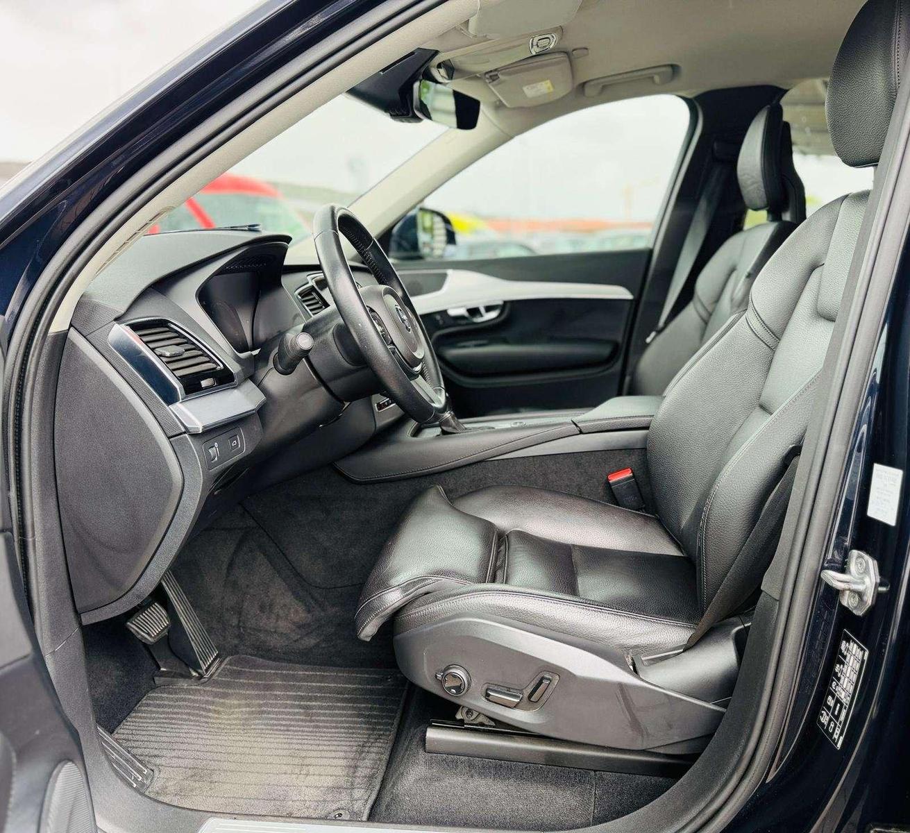 Volvo XC90 Momentum AWD Service Neu AHK