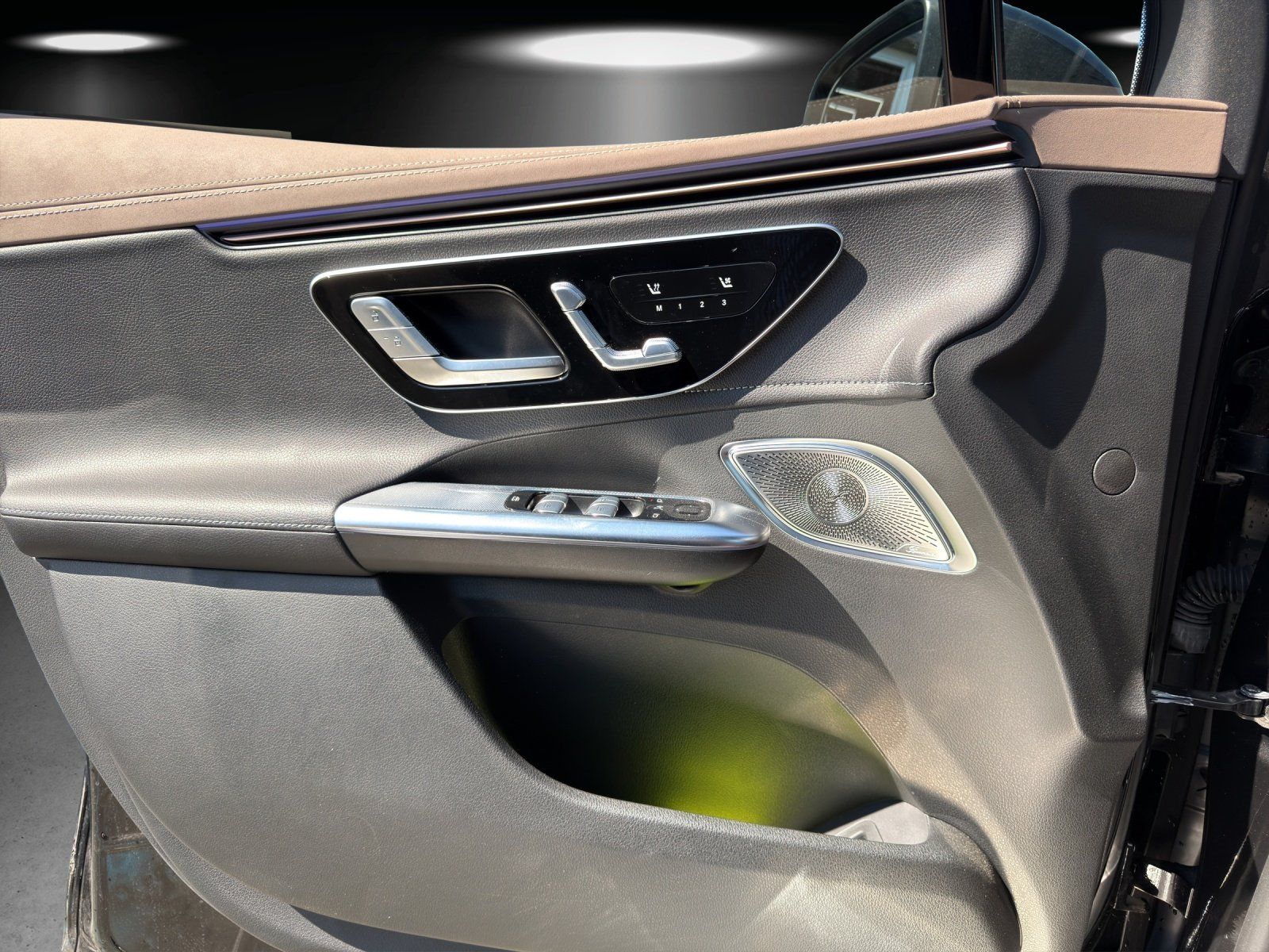 Fahrzeugabbildung Mercedes-Benz EQE500 SUV AMG Prem+ AIRMATIC Masage AHK 22kw TV