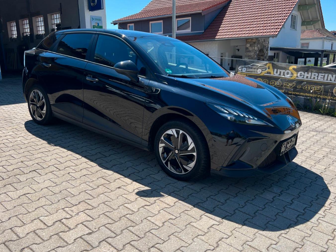 MG4 64 kWh Comfort | LED | ACC | Wärmepumpe