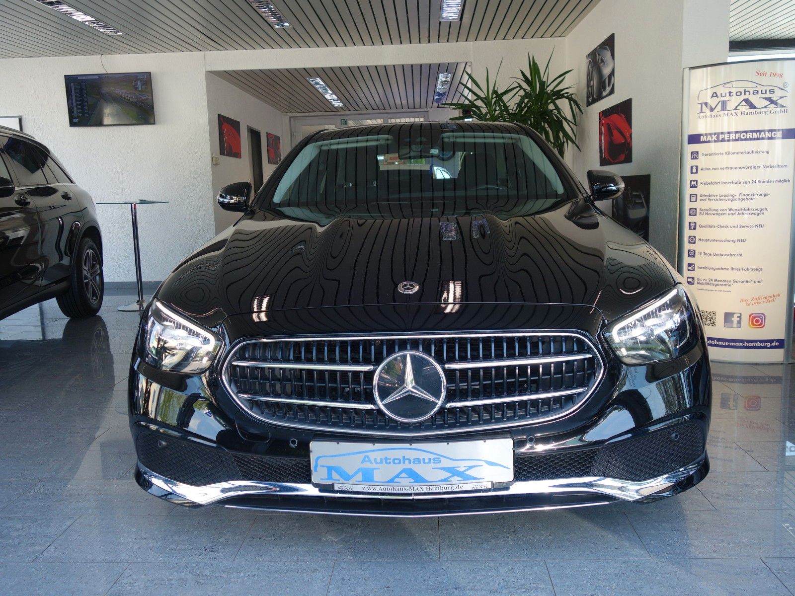 Mercedes-Benz E 220 D 9G-TRONIC/Limousine/AVANTGARDE/1-HAND foto 17
