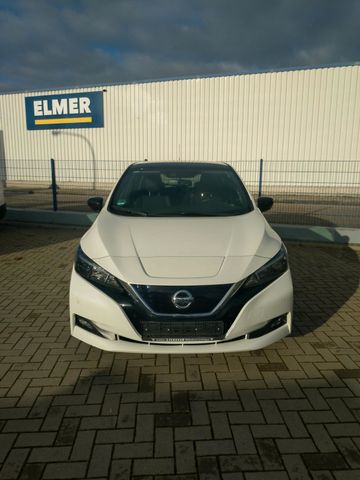 Nissan Leaf 150 PS 40KWH Top-Zustand