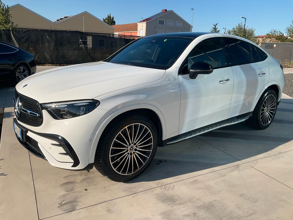 Image of Mercedes-Benz GLC 300