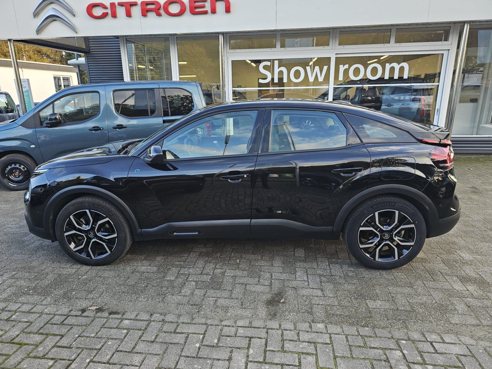 Citroën C4  Elektromotor e-Feel Pack SHZ LED Tempomat imagem 2