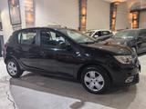 Dacia Sandero II Laureate Navi farbiges Display/PDC/1H - Dacia Sandero bis 5.000 Euro
