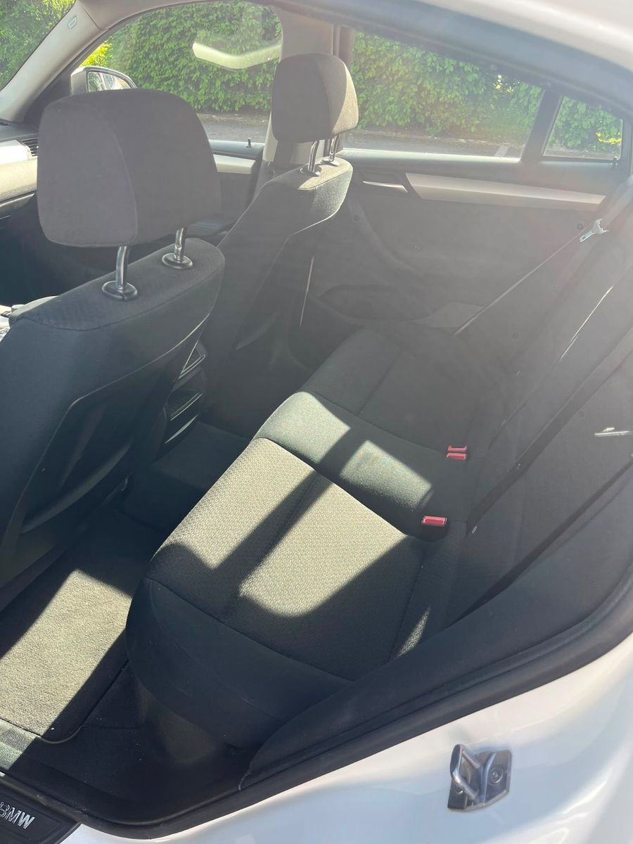 Fahrzeugabbildung BMW X4 xDrive 20 i HUD+Xenon+Schiebedach