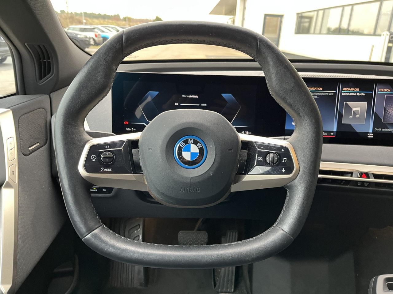 BMW iX - Bild 15