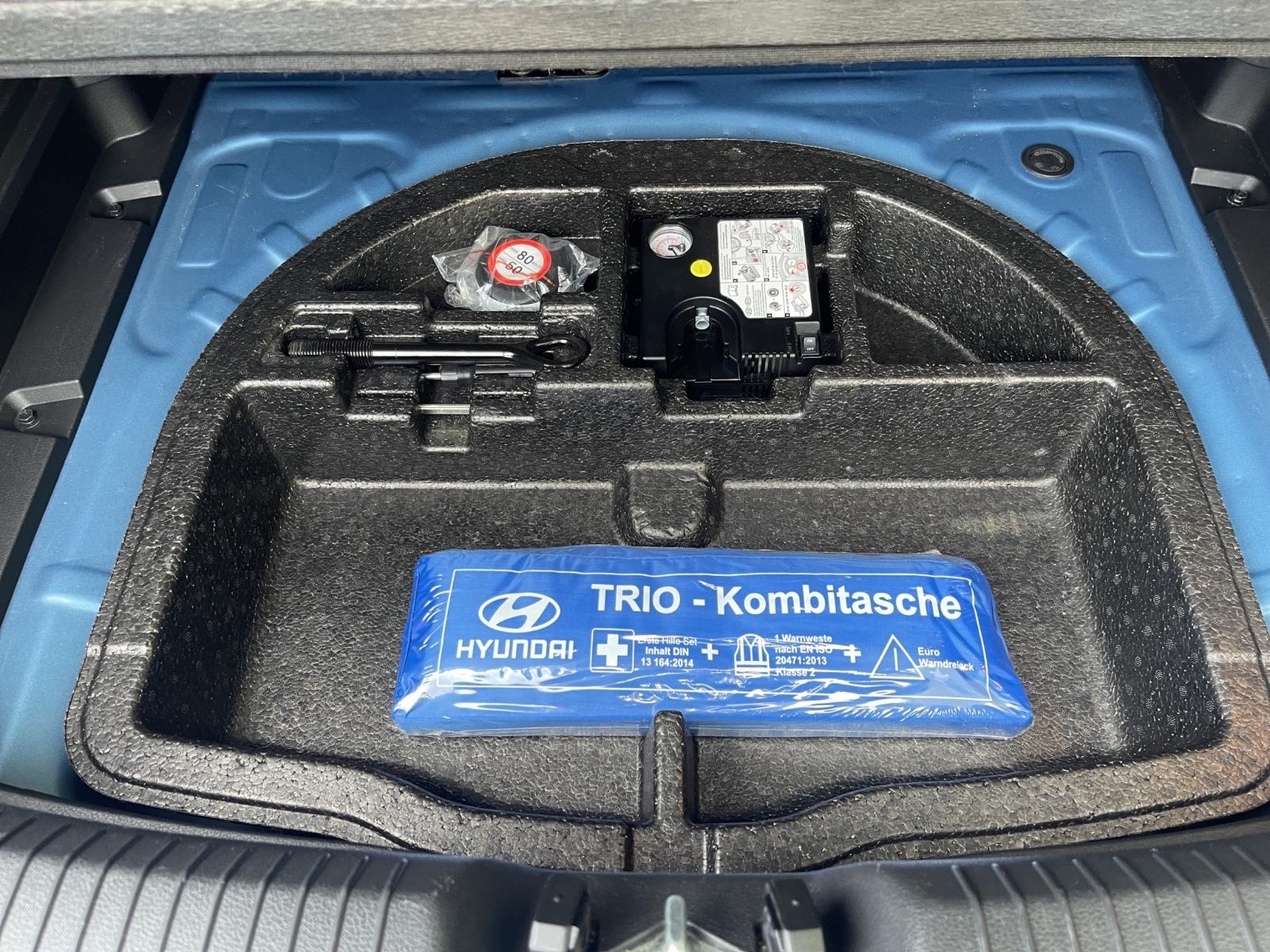 Hyundai i30 1,4 AUTOM. NAVI SITZHEIZ.SCHECKHEFT GARANTIE