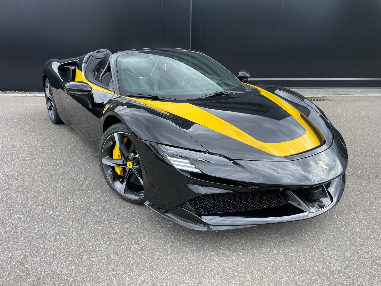 Ferrari SF90 Spider Racing Seats Carbon Lift JBL Blanco