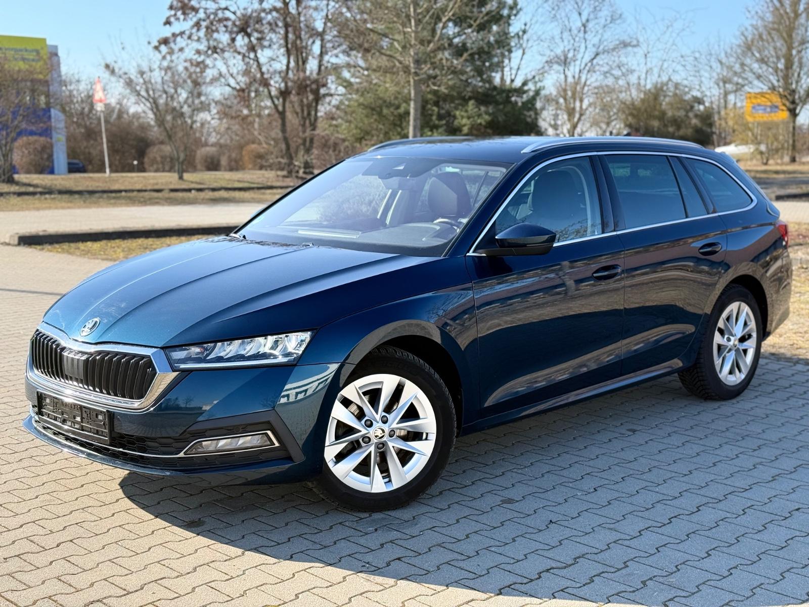 Skoda Octavia Combi First Edition