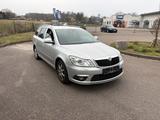 Skoda Octavia Combi RS 2,0 Benzin Automatik AHK Leder - Skoda Octavia aus 2010: RS