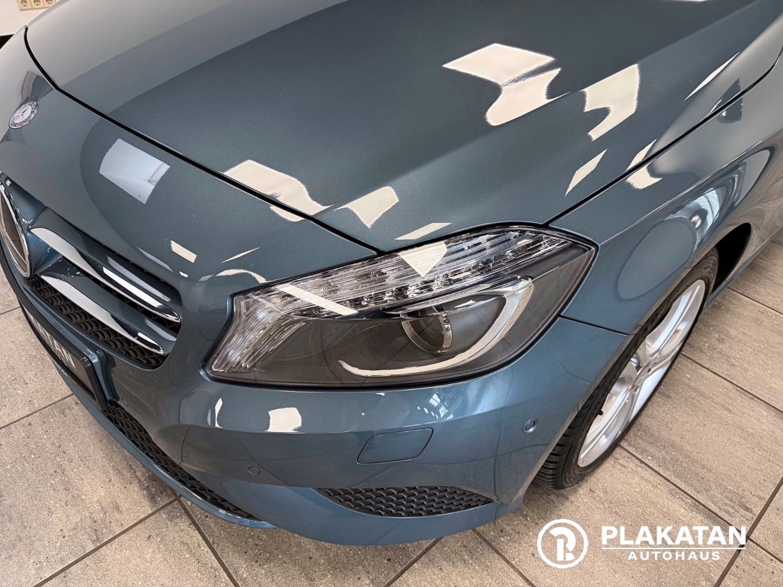 Fahrzeugabbildung Mercedes-Benz A 180 Style Bi-Xenon 1Hand MB-Service