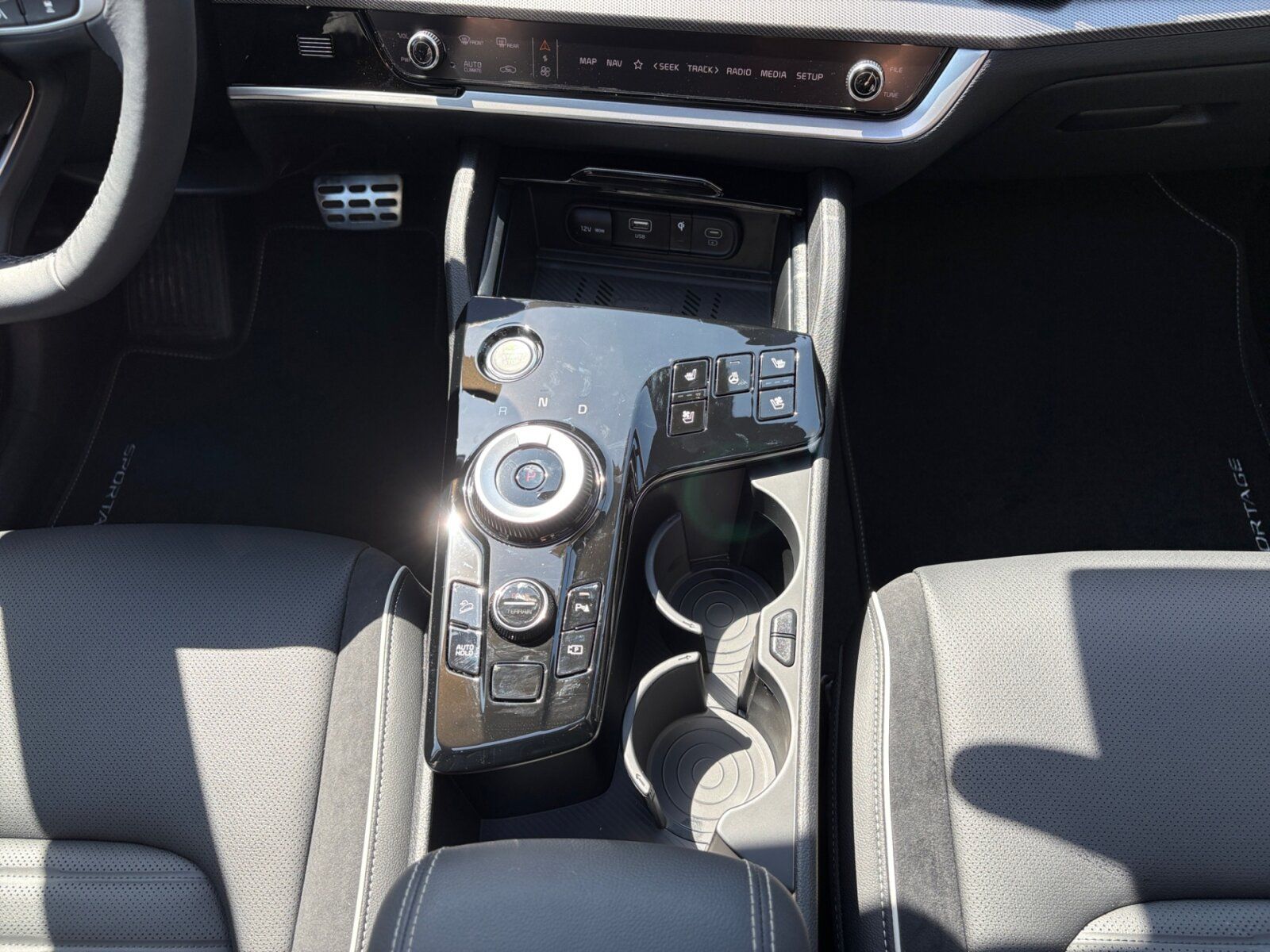 Fahrzeugabbildung Kia SPORTAGE 1.6T HEV AWD GT-Line SD GD DRI SOUN LED