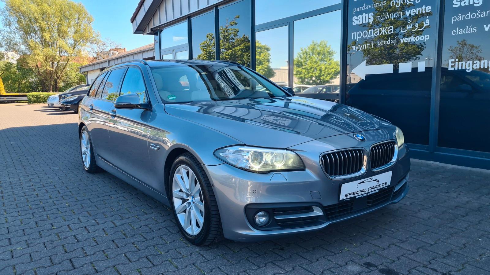 BMW 530d T - ASSISTS - PANO -360° - BMW SCHECKHEFT
