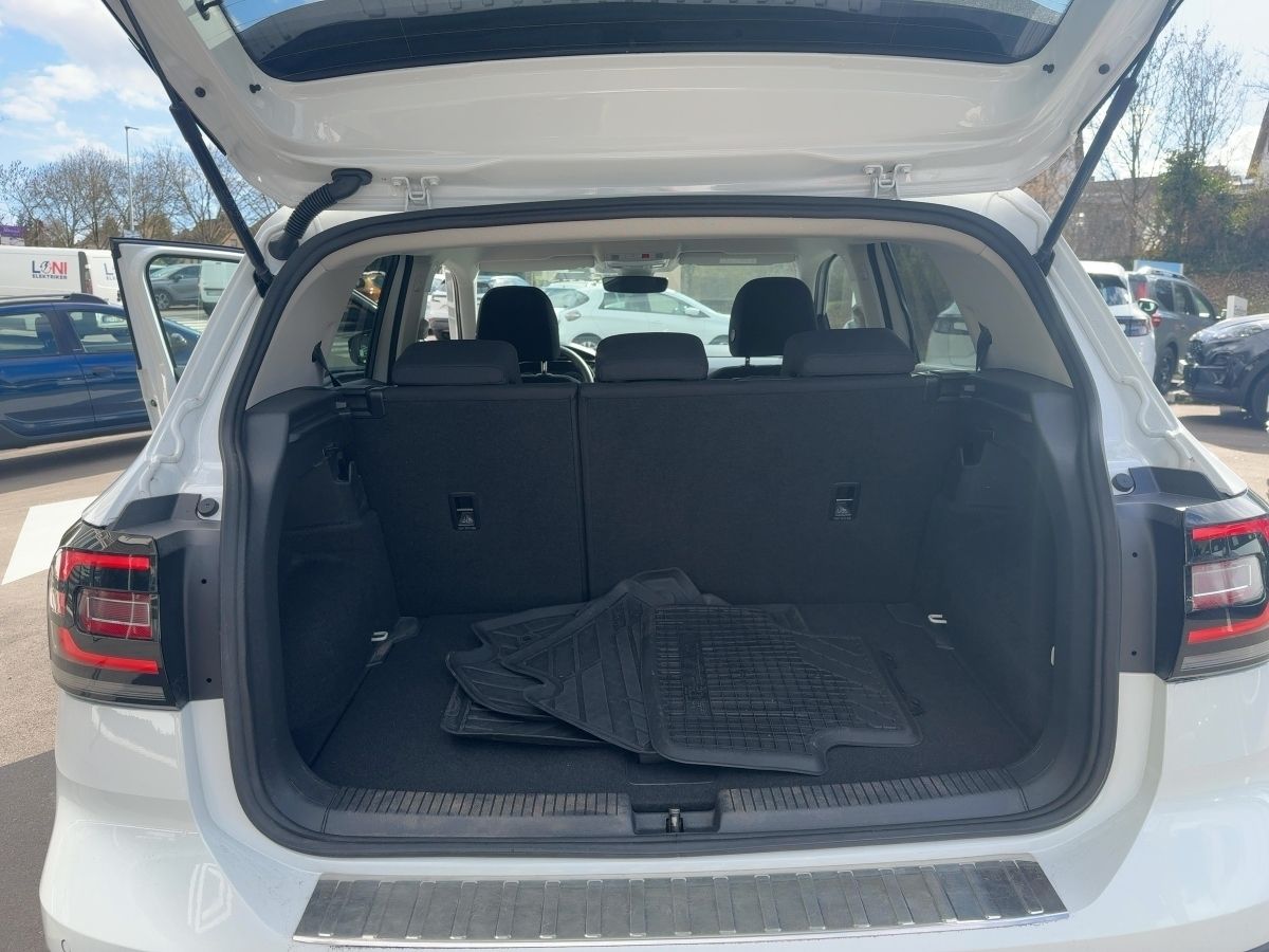 Fahrzeugabbildung Volkswagen T-Cross 1.0 TSi Active SHZ Kamera Navi