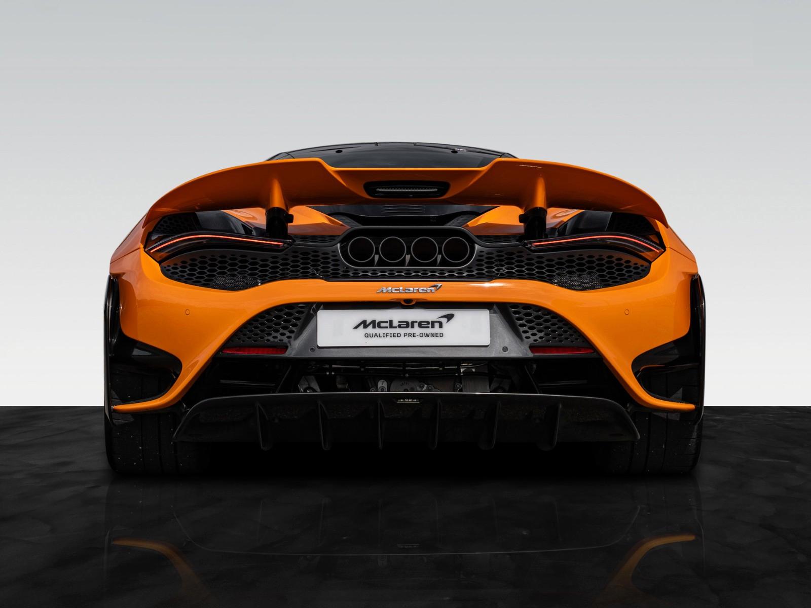 McLaren 765LT Coupé | Racing Seats | Engine Window
