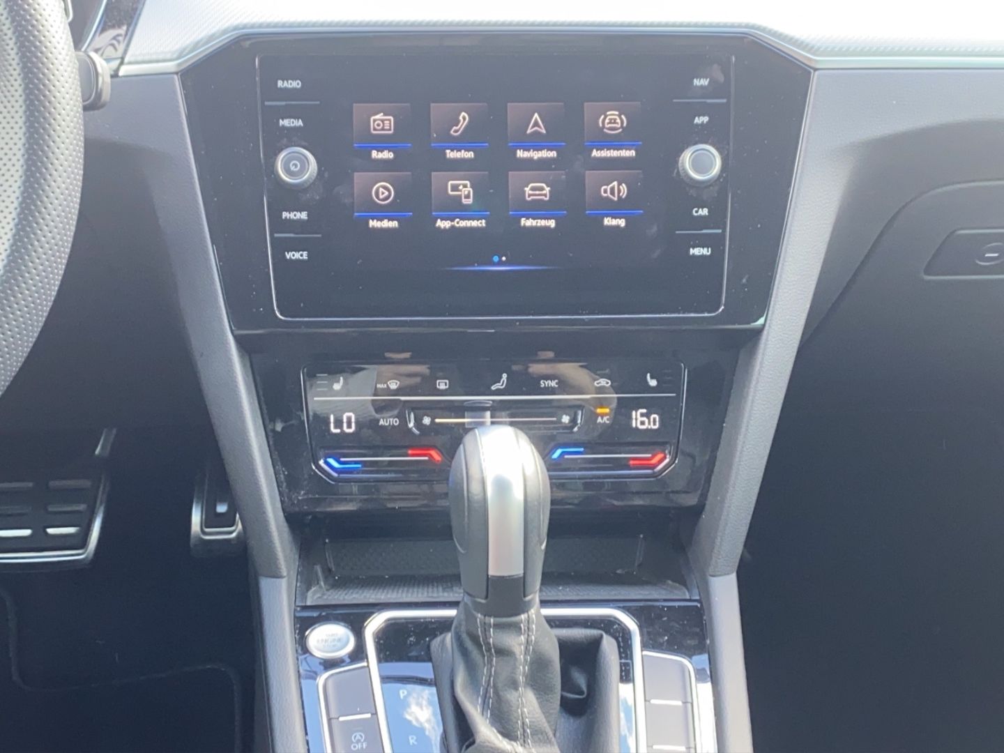 Passat Variant Elegance 1.5TSI DSG LED AHZV R-Li