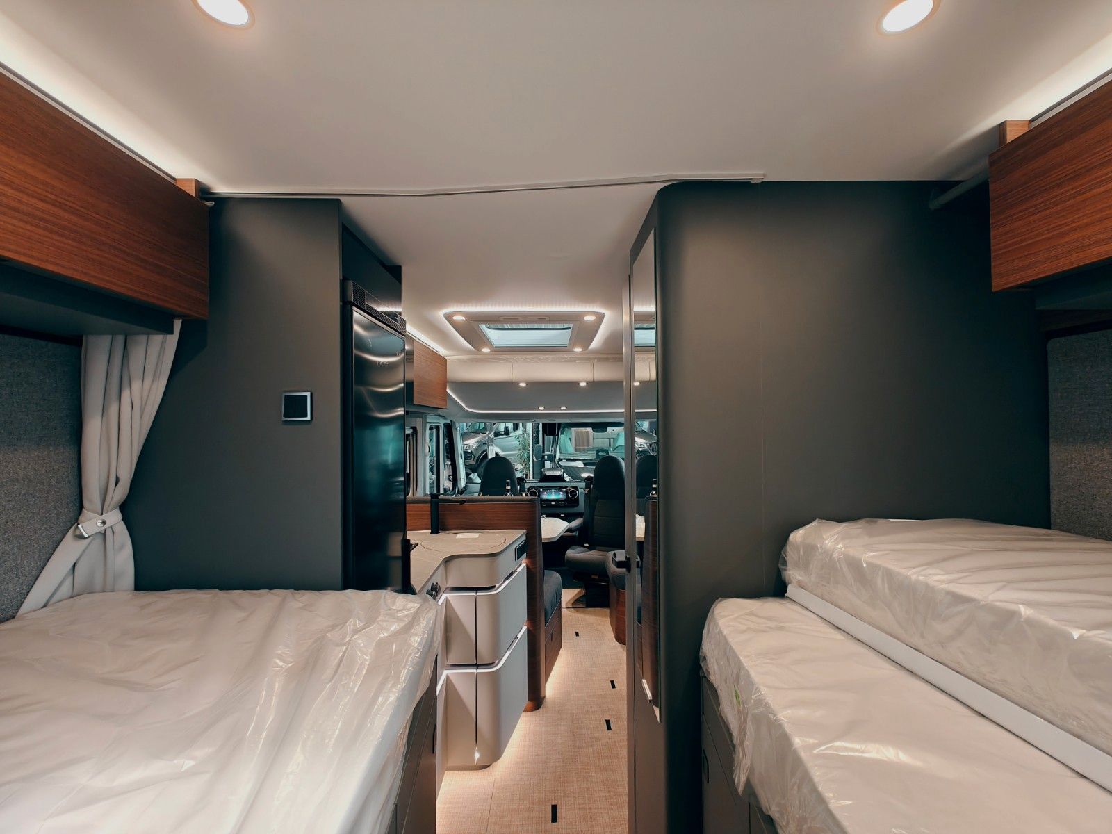 Fahrzeugabbildung HYMER / ERIBA / HYMERCAR B-KLASSE MC I 600 PREMIUM 2026